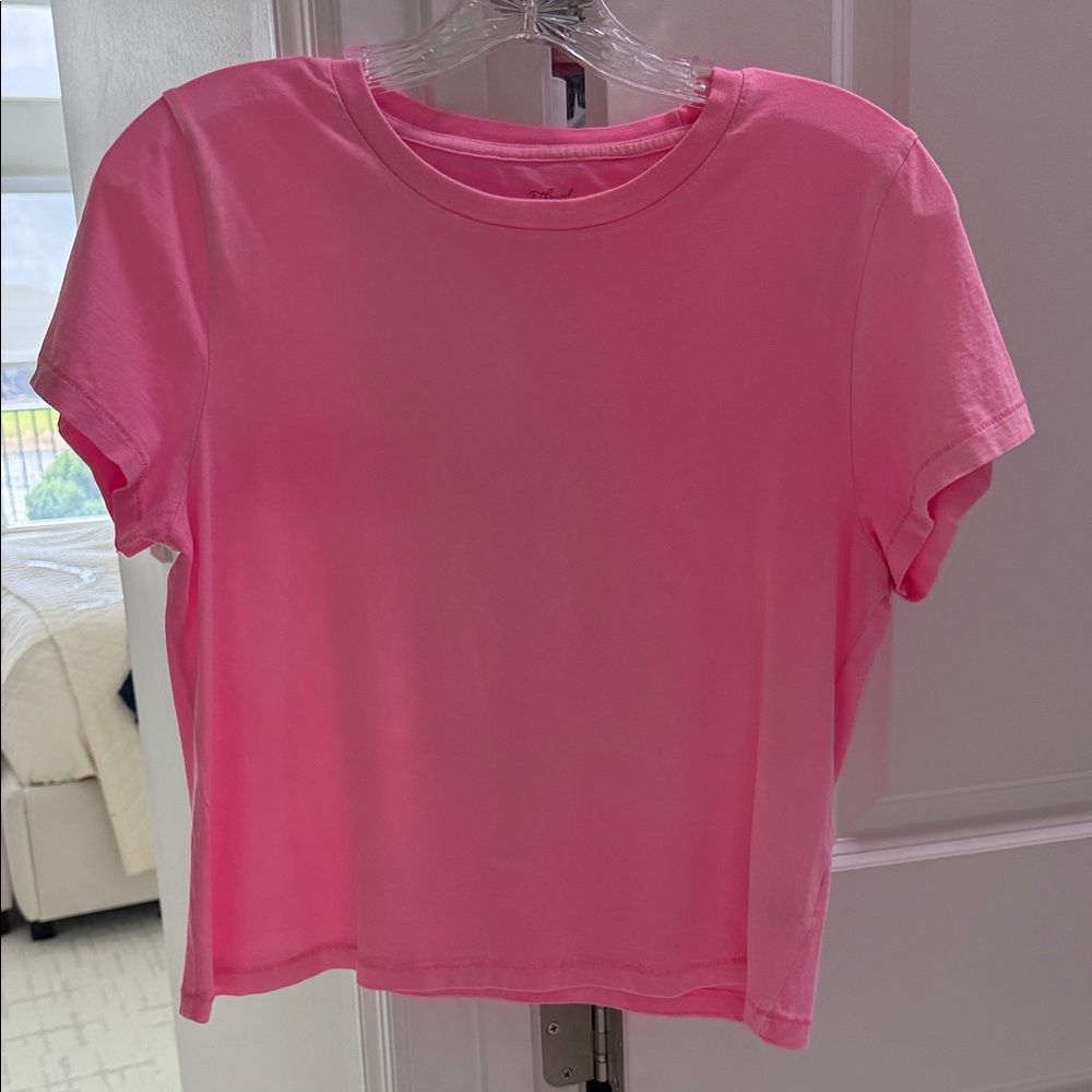 Universal Thread Pink Short Sleeve Tee